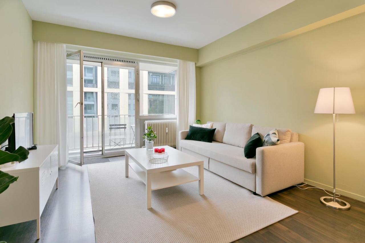 Studio In City Center With Terrace, Netflix - Wifi Antwerpen Buitenkant foto