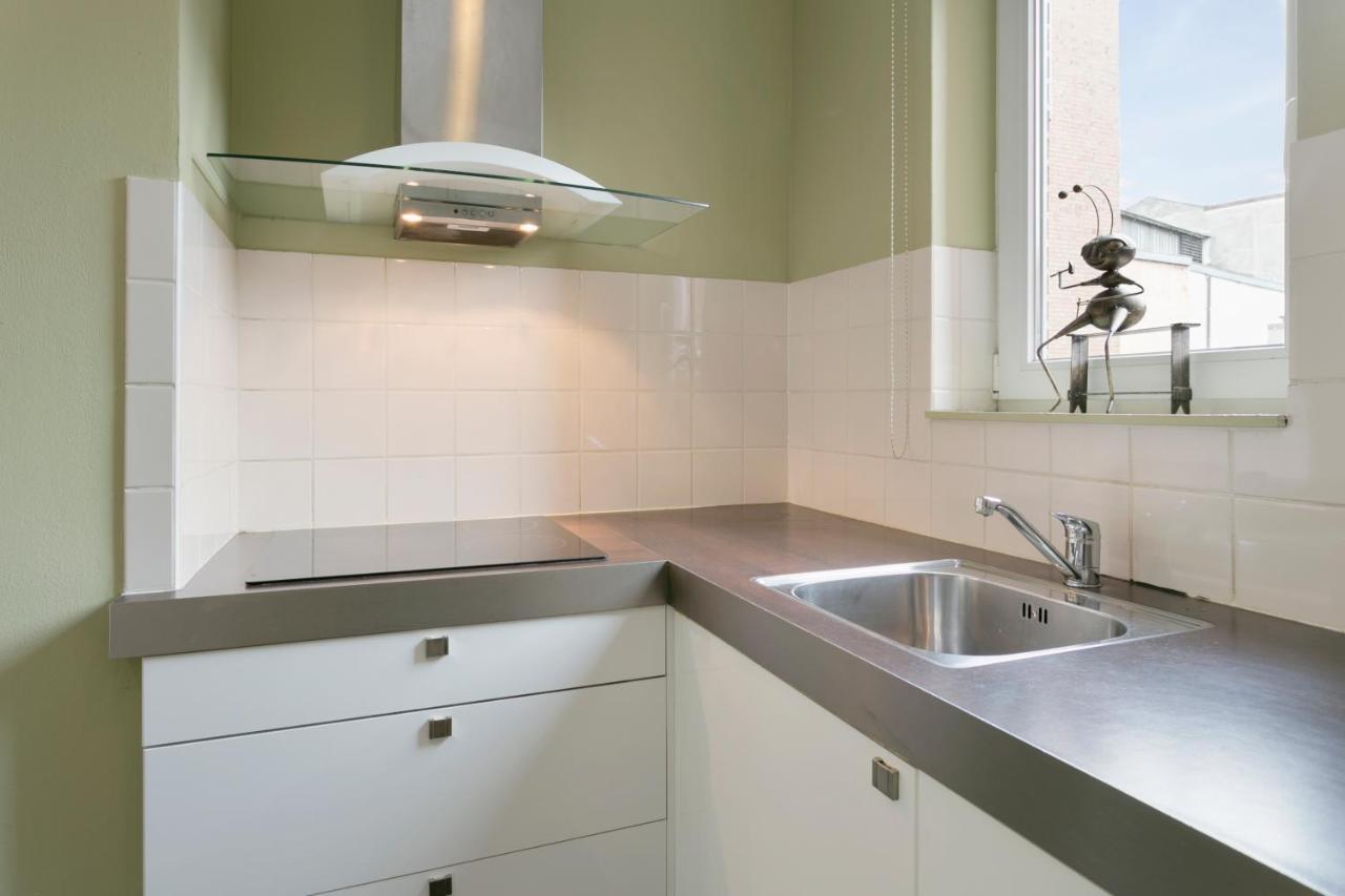 Studio In City Center With Terrace, Netflix - Wifi Antwerpen Buitenkant foto