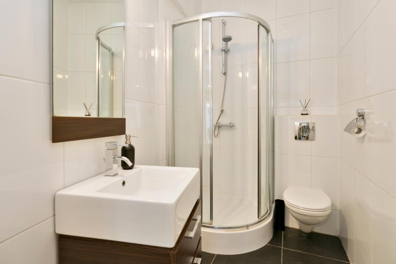 Studio In City Center With Terrace, Netflix - Wifi Antwerpen Buitenkant foto